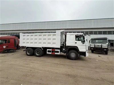 تجديد الشاحنة تفريغ الجسم 4 × 371 محرك إطارات جديدة الكابينة